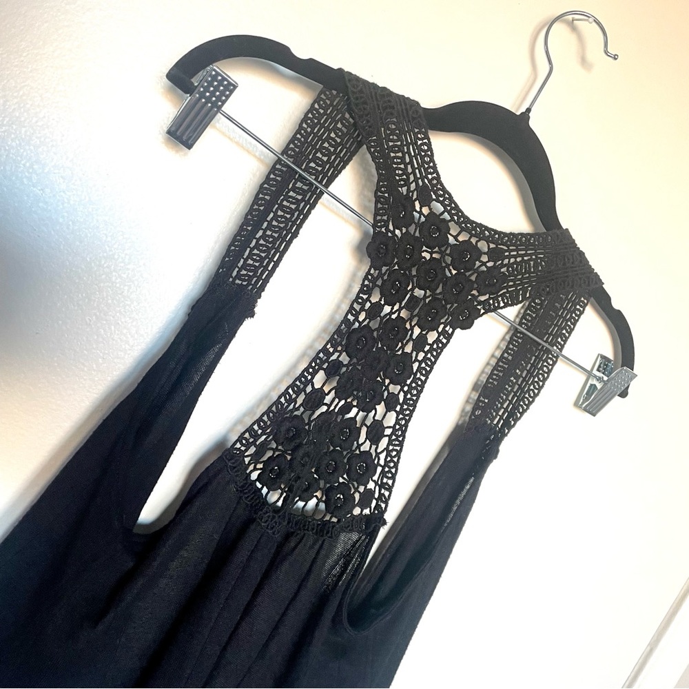 floral lace flowy layering piece - Picture 3 of 4